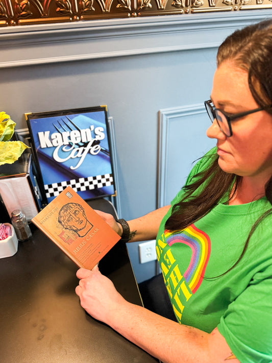 Julius Caesar Replica Novel